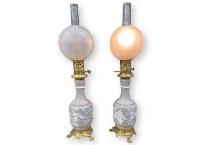 Paire de lampes à huile