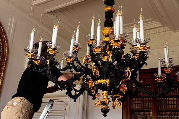 entretien, réparation et nettoyage des lustres